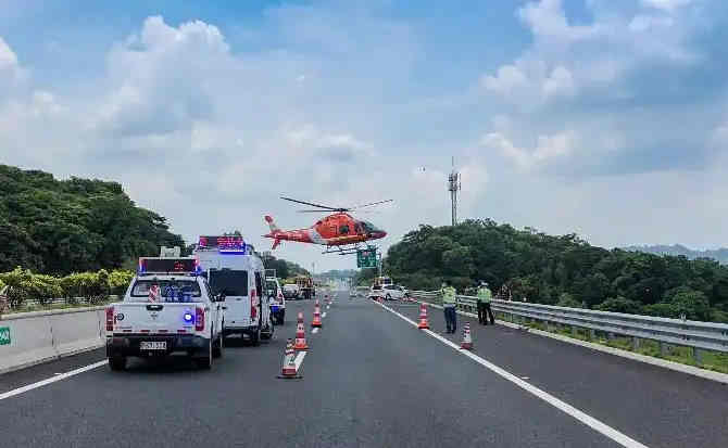 汉阴高速公路汽车救援案例